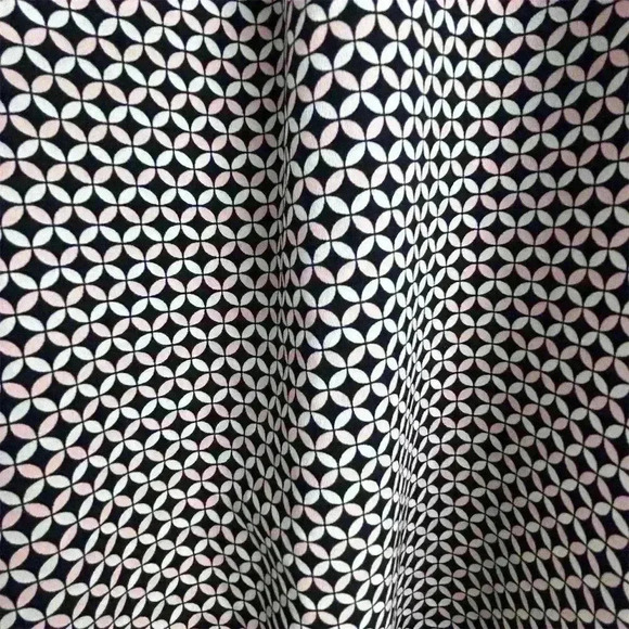 Merona Women's XL Black Pink Geometric Long Sleeve Scoop Neck Blouse - Picture 10 of 11